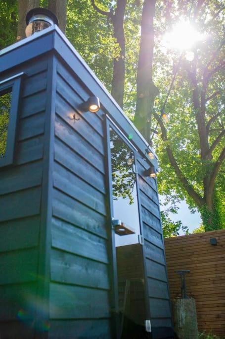 86, Bed & Outdoor Wellness - Sauna, Hottub, Icebath & Outdoor Shower Included! Oisterwijk Luaran gambar