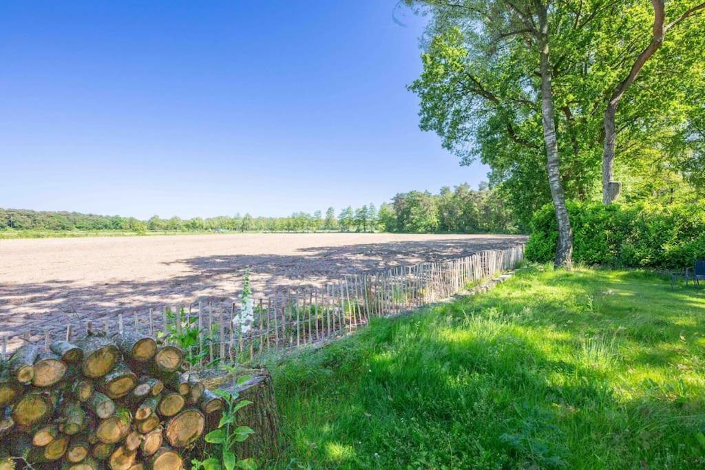 86, Bed & Outdoor Wellness - Sauna, Hottub, Icebath & Outdoor Shower Included! Oisterwijk Luaran gambar