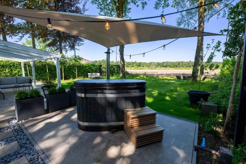 86, Bed & Outdoor Wellness - Sauna, Hottub, Icebath & Outdoor Shower Included! Oisterwijk Luaran gambar