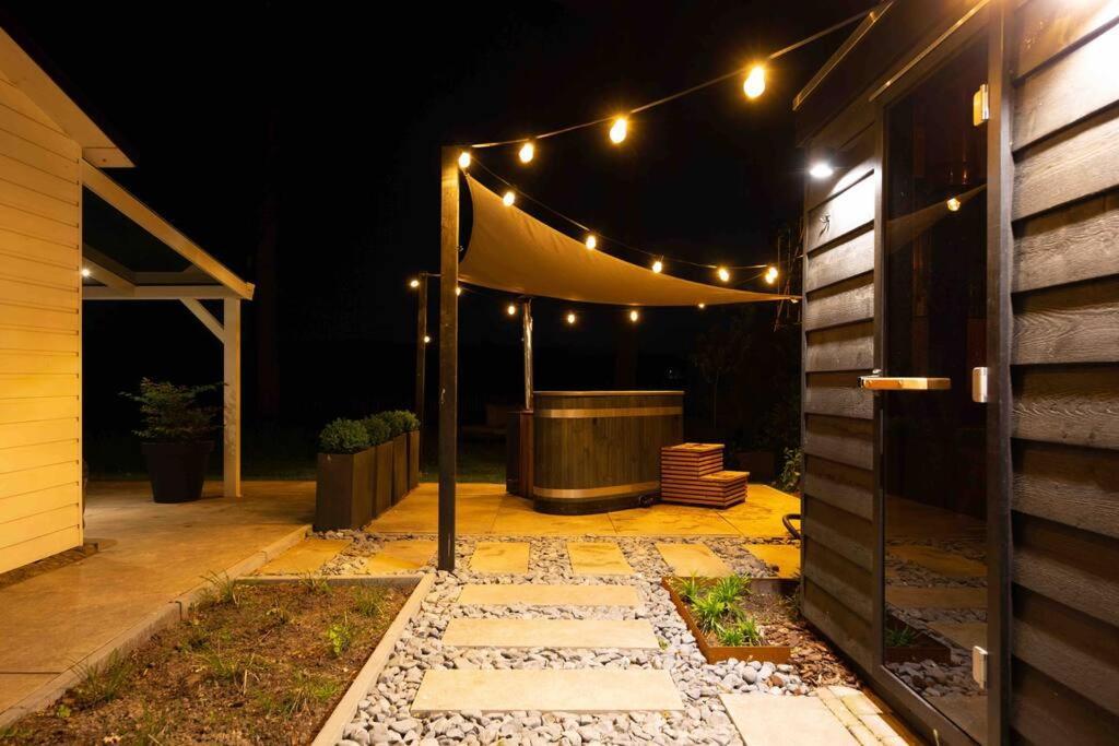 86, Bed & Outdoor Wellness - Sauna, Hottub, Icebath & Outdoor Shower Included! Oisterwijk Luaran gambar